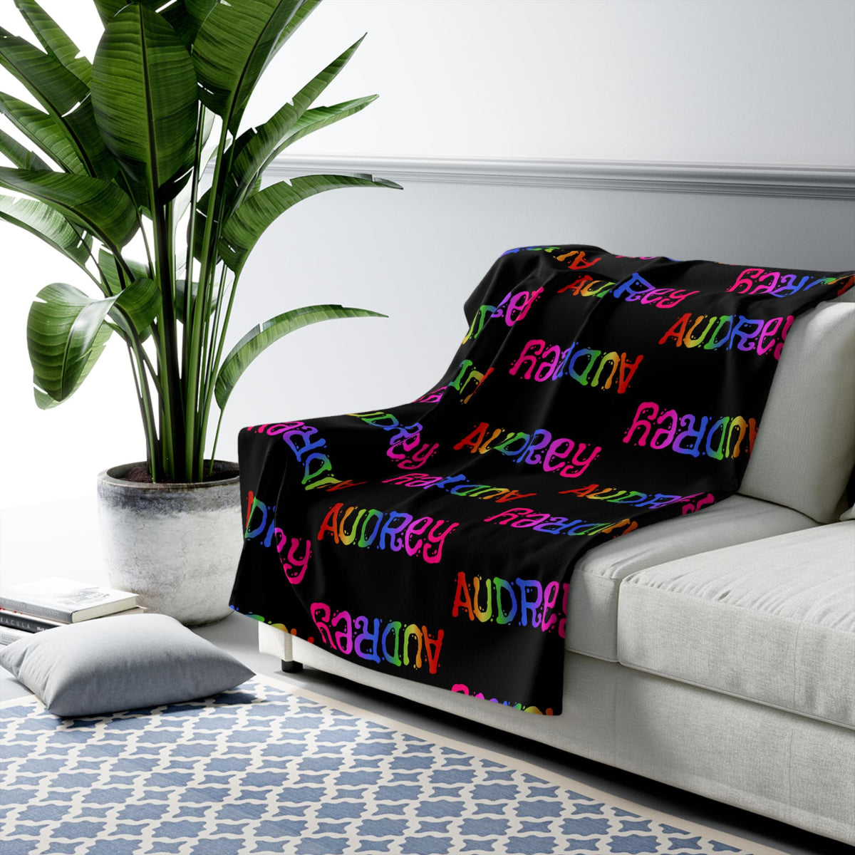 Personalized Sherpa Fleece Blanket: Custom Name, Cozy Home Decor